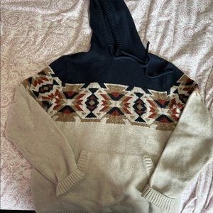 Old Navy hoodie sweater with pockets. Mens medium